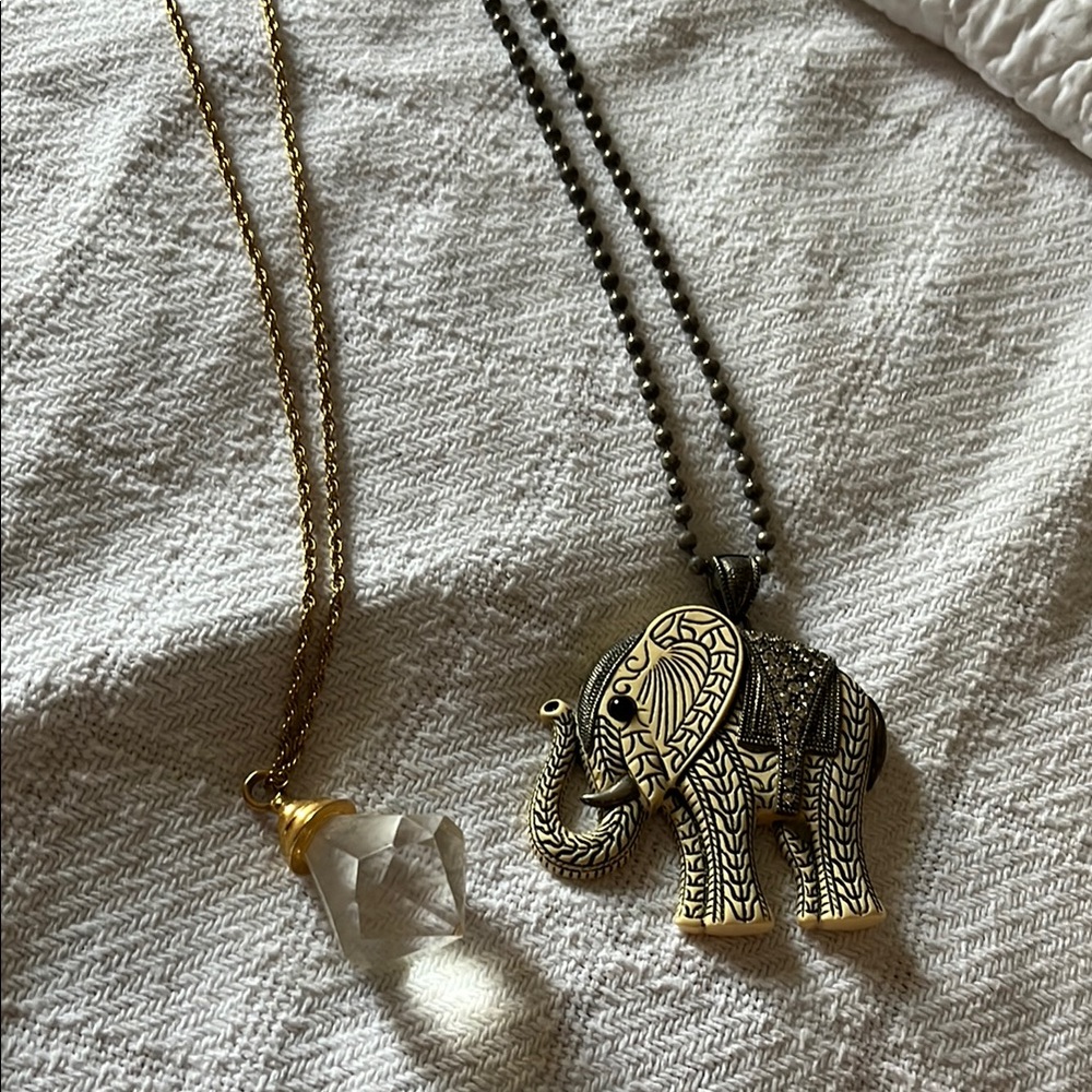 Vintage 2 piece costume Gold and Black Elephant Pendant Necklace